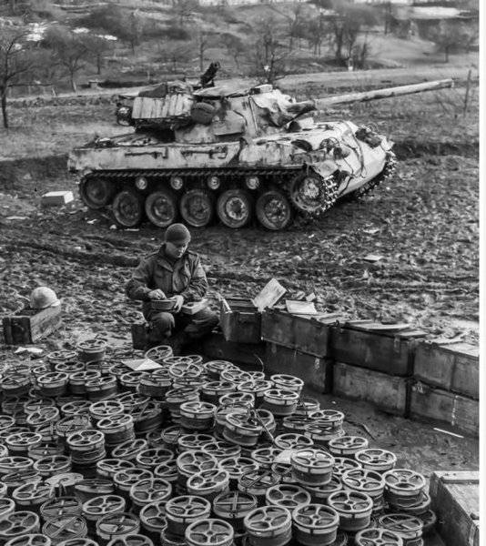 4-4-570x640.jpg
