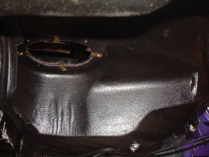 4-speed hump small.JPG