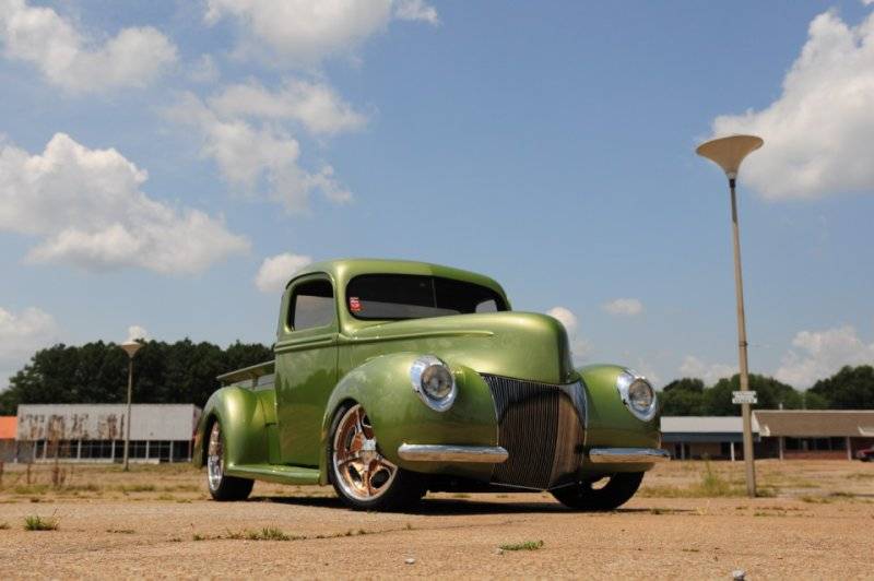 40 Ford F1 Pro-touring PU #1.jpg