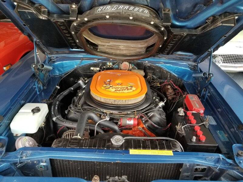 426 Hemi Engine.jpg