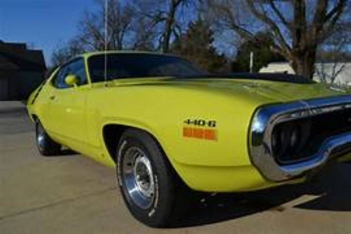 440 + 6 Fender Picture (Small).jpg