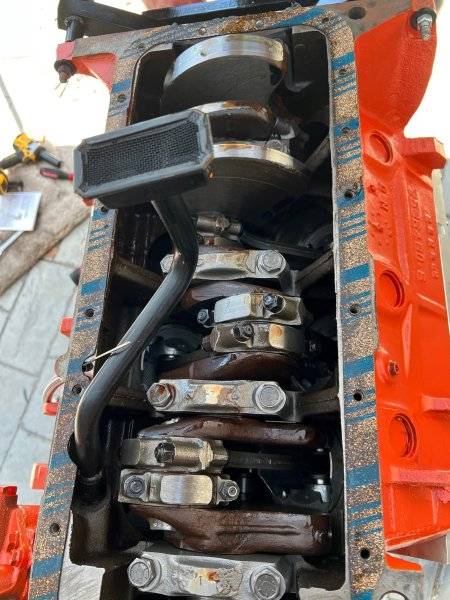 440 crank oil pickup.jpg