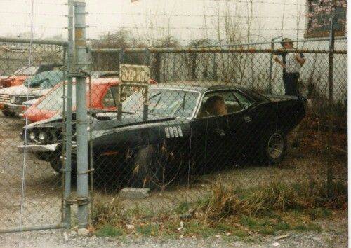 515ed0cfccacd794653a23d98e2e7--car-pics-barn-finds.jpg