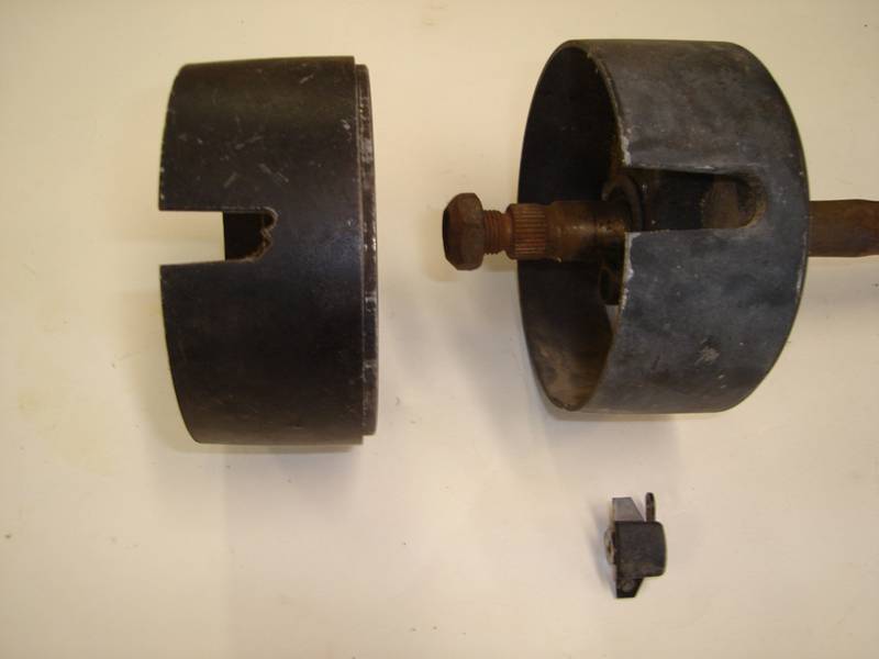 5281394-onleft70flasherswitchhousing-onright71andlater.jpg