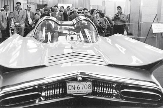 55 Lincoln Futura Concept Bat Mobile #6.jpg