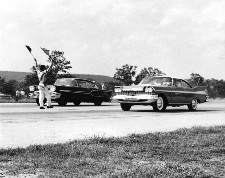 5708294-Plymouth1959002 (1).jpg