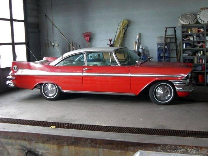 59 Sport Fury side.jpg