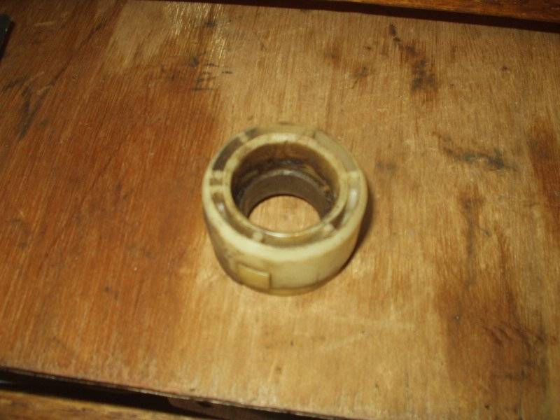 620 Power steering bearing.JPG