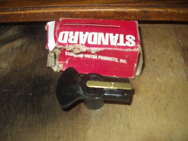 621 distributor rotor.JPG