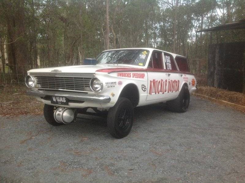 64 Valiant Wagon Gasser V-Gas.jpg