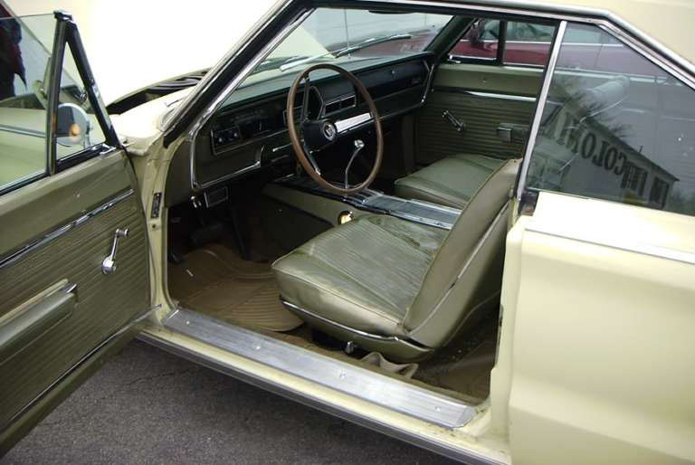 66 Satellite interior.jpg