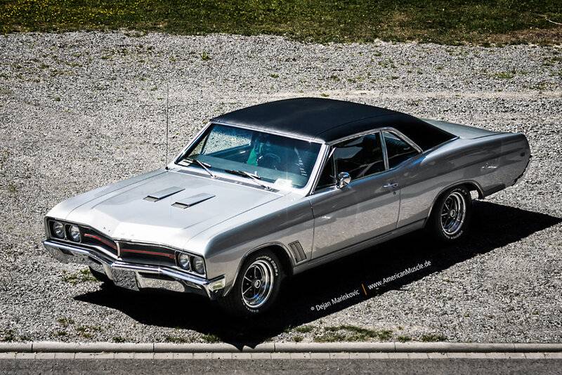 67 Buick GS 400 silver.jpg