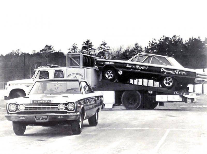 67 GTX Hemi Sox & Martin on hauler.jpg