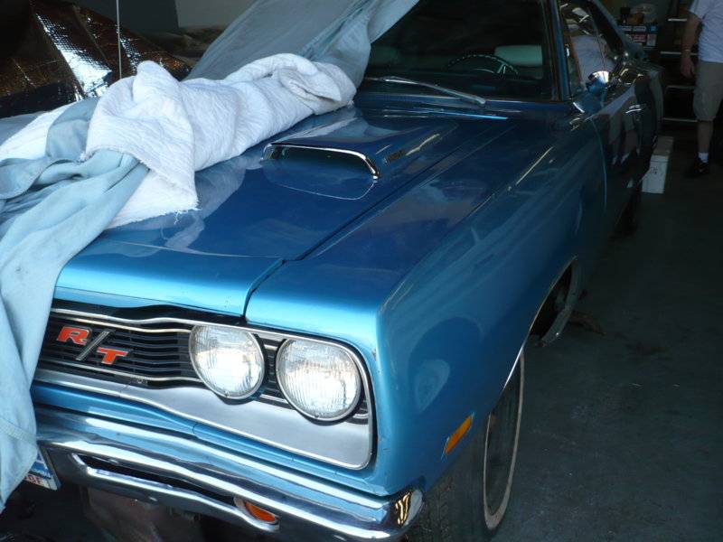 67 hemi vert - 69 hemi coronet 001.JPG