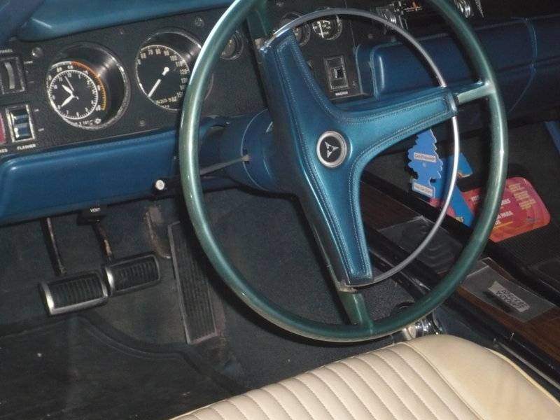 67 hemi vert - 69 hemi coronet 007.JPG