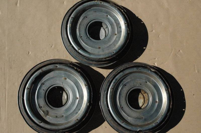 67 PLY mag wheelcover (2).JPG