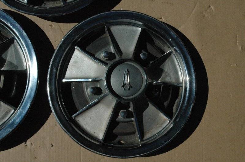 67 PLY mag wheelcover (4).JPG