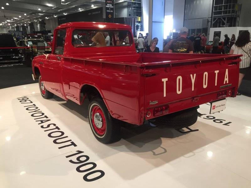 67 toyota.jpg