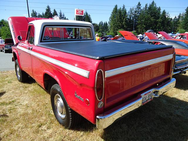 67 W-100 Power Wagon Adverture Pick up #1.jpg