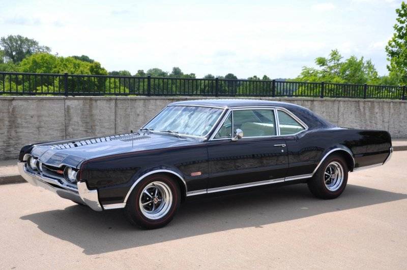 67Olds442.jpeg