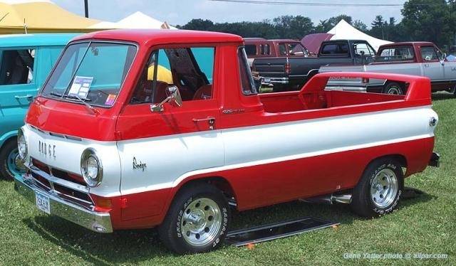 68 A-100 Pick up Dodge.jpg