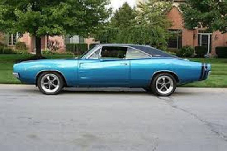 68 Charger Blue w-440 six-pack & 17in Magnum 500's.jpg