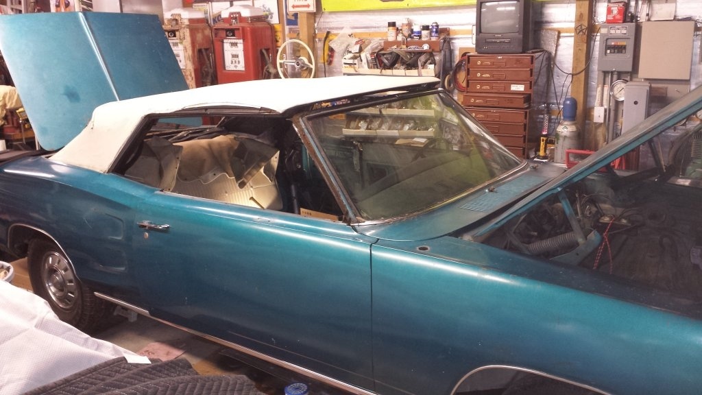 68 coronet 500 convertible 033.jpg
