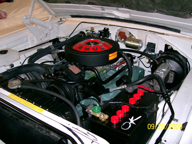 68 Coronet RT Engine  1.jpg