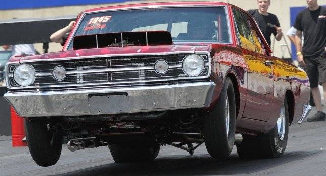 68 Dart Hemi SS-AH Gary Wolkwitz 8.22 ET record.jpg