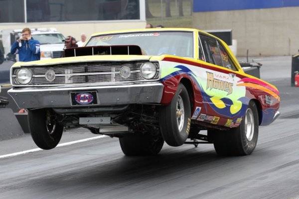 68 Dart SS-AH Hemi SS's Mark Howe 8.30's @ 155+.jpg