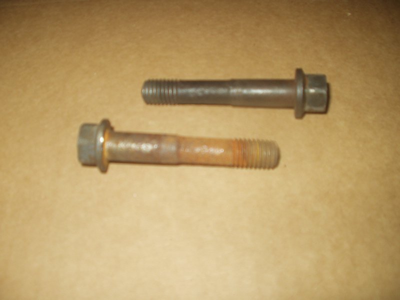 68 Disc Bolt 1.JPG