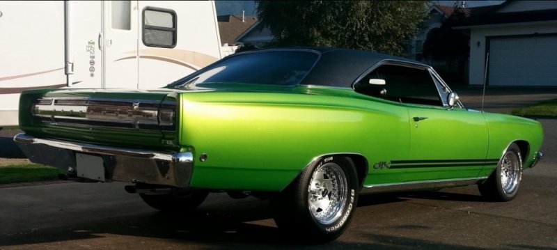 68 GTX cool snakebitten green color Oldtimer @ FBBO.jpg