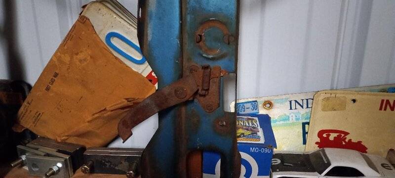 68 Latch.jpg