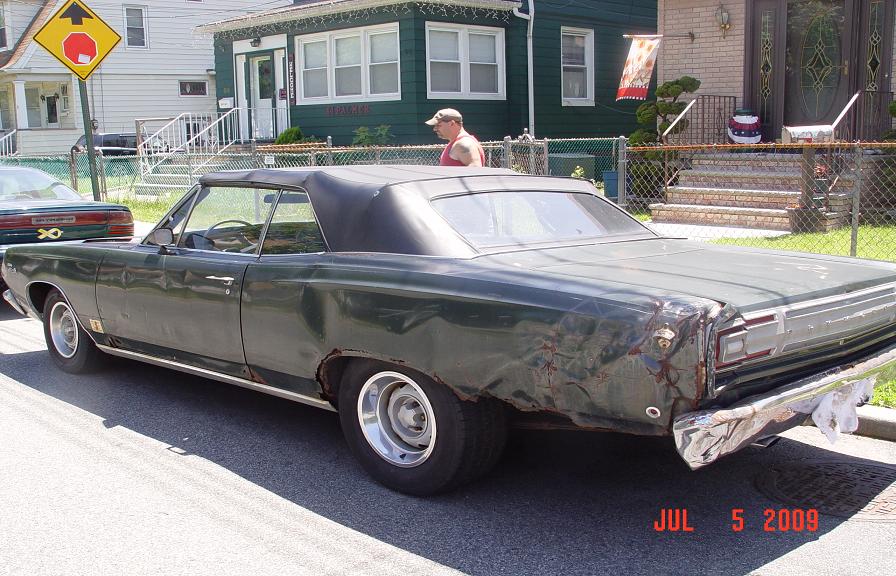 68 plymouth sport satellite 006.jpg
