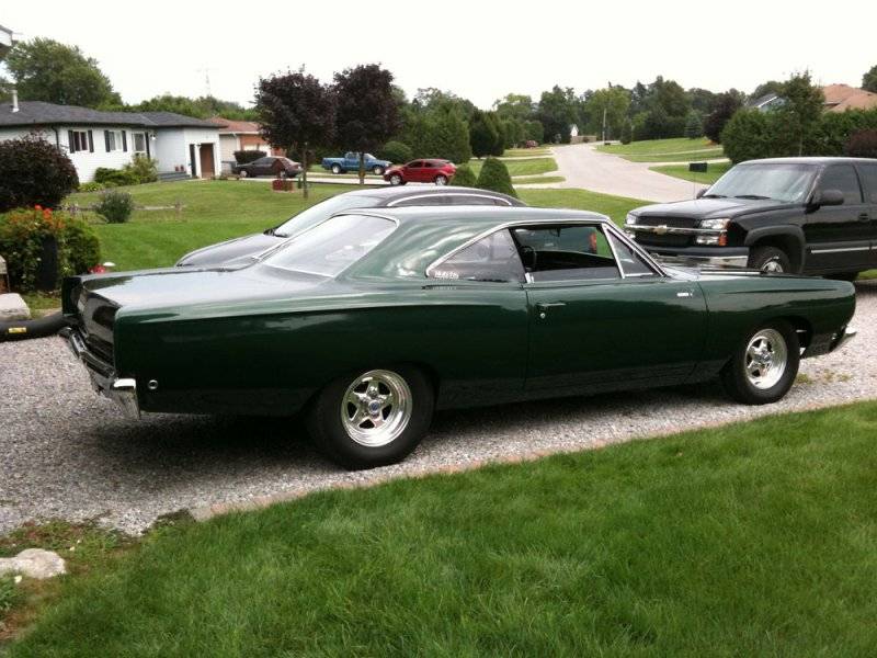 68 Roadrunner GG-1 Forest Green Poly w-ProStar wheels.jpg