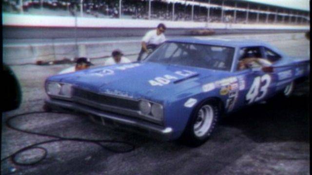 68 Roadrunner Nascar #43 Richard Petty #5a pitt road.jpg