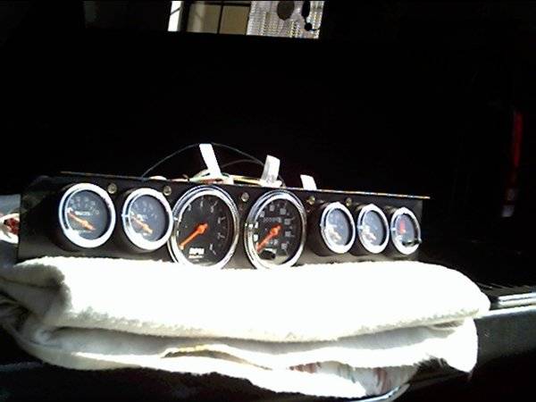 68 RR #1 Gauges Sep 12 2011.JPG