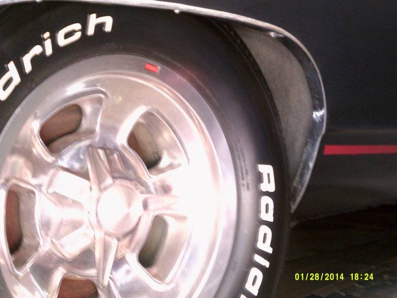 68 RR 295-50-15 Edelbrock Rear Wheels & Tires 15in x 9.5in. 5.25in BS #1.JPG