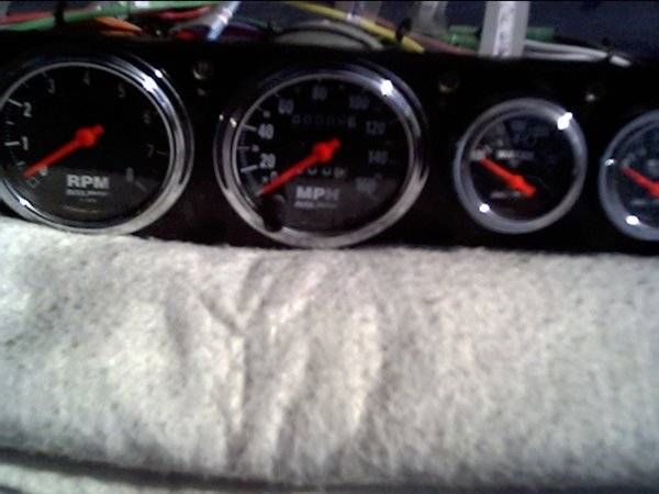 68 RR #6 Gauges Sep 12 2011.JPG