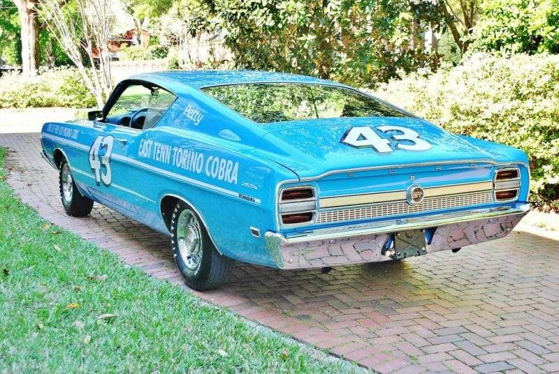 68 Torino GT Sport Roof #2 Petty tribute.jpg