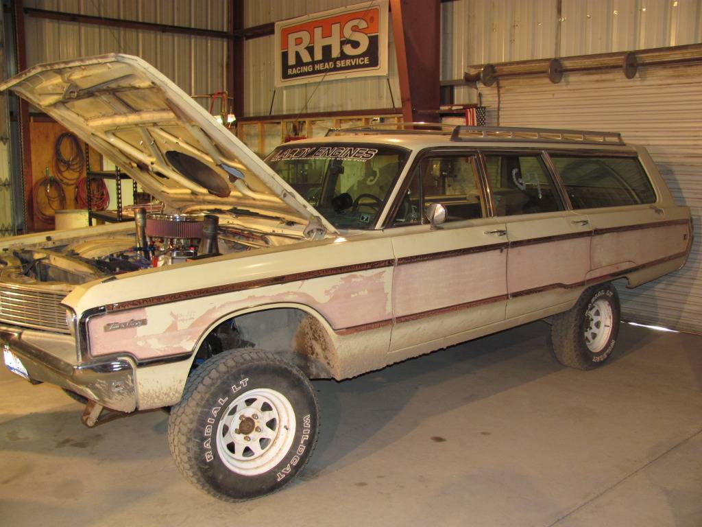 68ChryslerWagon451stroker004.jpg