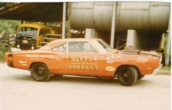 69.5 Super Bee A-12 440 Six pack Racecar -Wheels of Fortune-.jpg