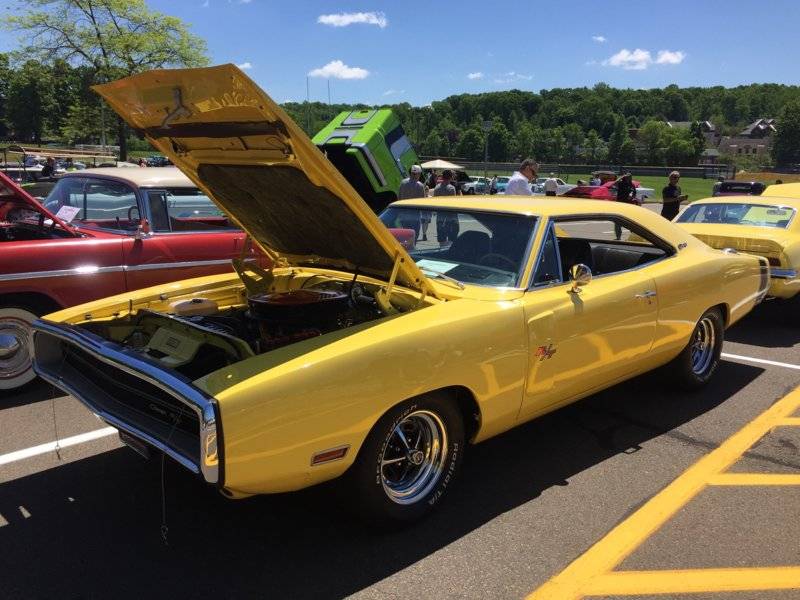 69 charger yellow.jpg