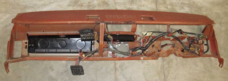 69-GTX-DASH---05.jpg