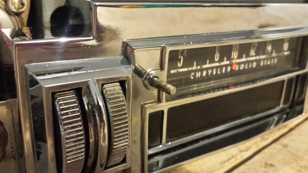 69 RADIO.jpg
