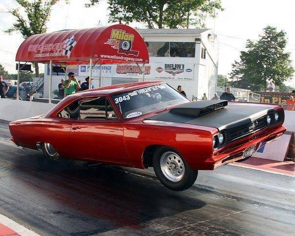 69 Roadrunner drag car Milan Michigan.jpg