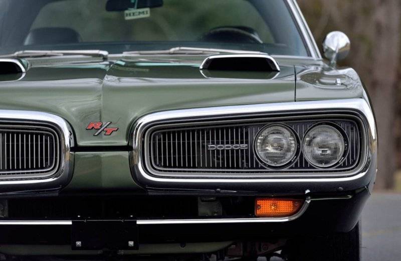 70 Dodge Coronet RT.jpg