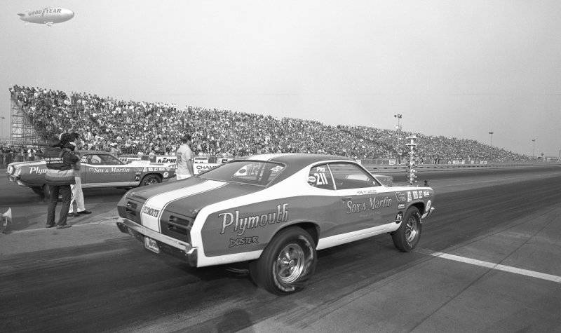 '70 Plymouth Hemi Duster - Sox & Martin-Herb McCandless Pro Stocker.jpg