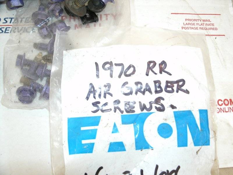 70 RR Bolts and NEW BB Carter fuel pump 004.JPG