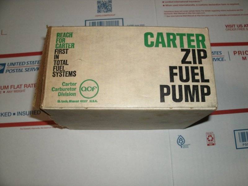 70 RR Bolts and NEW BB Carter fuel pump 014.JPG